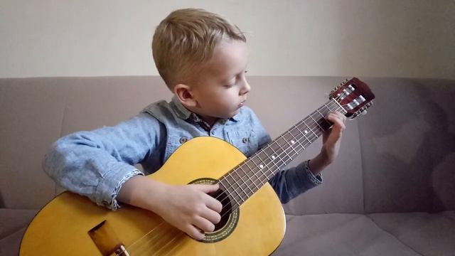Мазурка на гитаре в 6 лет смотреть онлайн