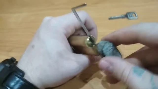 Как открыть замок самому смотреть онлайн