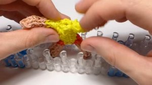 КУКЛА ТИЛЬДА из резинок Rainbow Loom Bands. Урок 460. Как сплести ДЕВОЧКУ