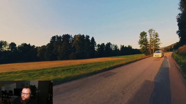 On parle du danger de la moto en live, les routes, accidents etc ... смотреть онлайн