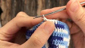 Поворотные ряды в круговом вязании. Не заметный шов крючком
