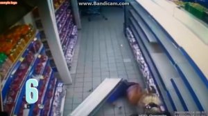 Топ 10 нелепых падений