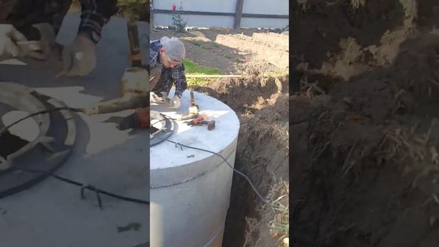 Установка железобетонных колец своими руками/Установка септика под канализацию/Благоустройство домо
