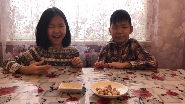 Эти дети едят сырую рыбу и сырое мясо! Якутия Yakutia смотреть онлайн