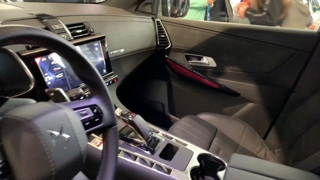 DS 7 Crossback E Tense смотреть онлайн