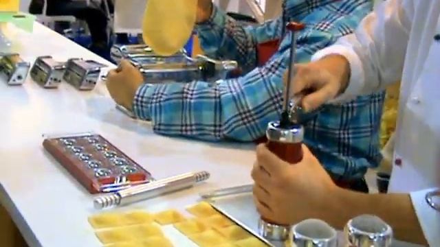 Выставка HouseHold Expo — продукция MARCATO S.P.A. осень 2015 год смотреть онлайн