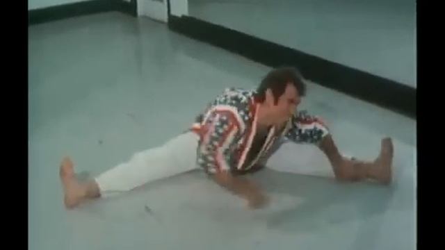 Elvis Presley - Karate 1 смотреть онлайн