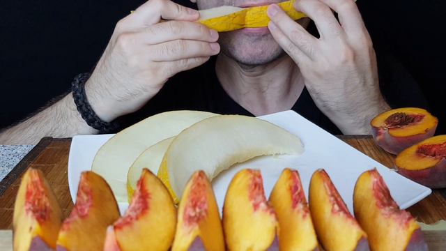 МУКБАНГ ЙОГУРТ С ФРУКТАМИ ДЫНЯ ПЕРСИК АСМР | MUKBANG YOGHURT WITH FRUIT MELON PEACH ASMR