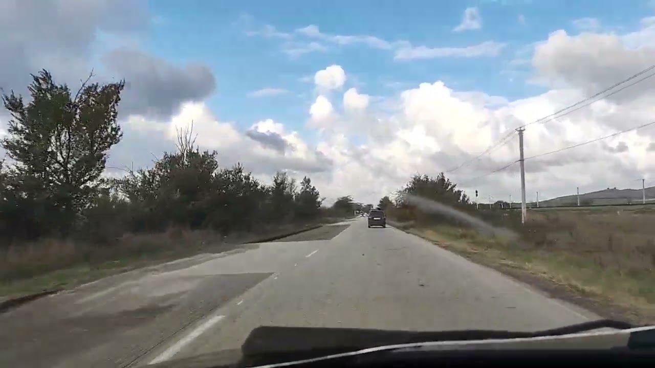 На выезде из Керчи ремонтируют дорогу смотреть онлайн