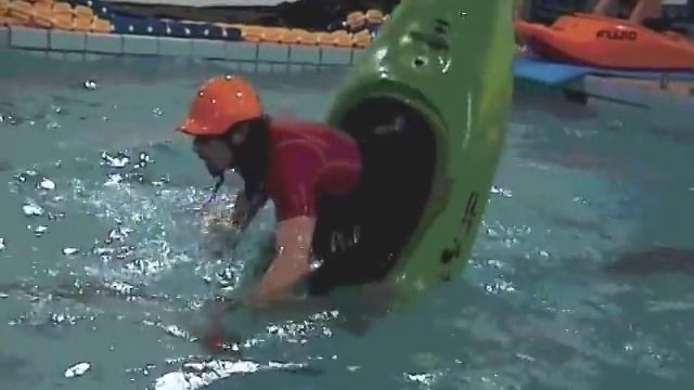 EXO PINUP Kayak Test смотреть онлайн