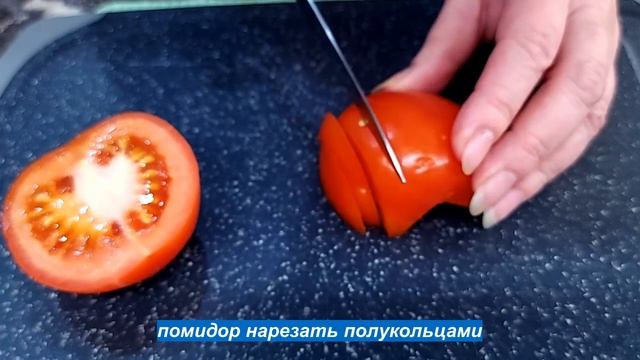 Такую вкусную курочку, с хрустящей корочкой готовлю часто. Вкусный ужин из доступных продуктов смотреть онлайн