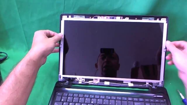 ASUS A52J Laptop Screen Replacement Procedure