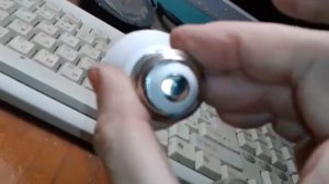 Что будет если последовательно подключить светодиодную и эконом лампочку