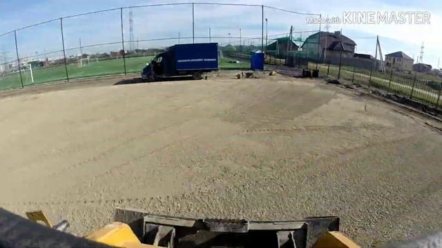 Работа на bobcat. Caterpillar 242b планировка Футбольного поля смотреть онлайн