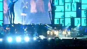 У Милен Фармер отключился звук