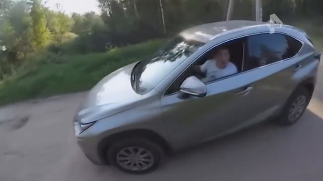Единорос Алексей Большеданов против мотоциклиста. Подробности смотреть онлайн