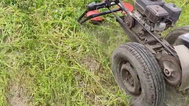 Гибридный мотоблок. Косим траву и картофельную ботву. смотреть онлайн