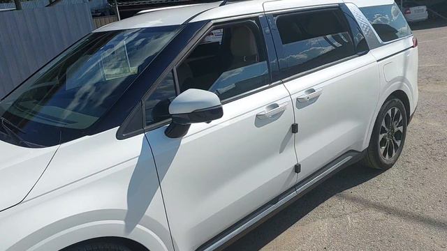 Kia Carnival 2021 смотреть онлайн