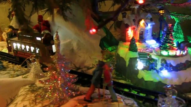 VILLAGE DE NOEL MINIATURE LEMAX Рождественская деревня LEMAX