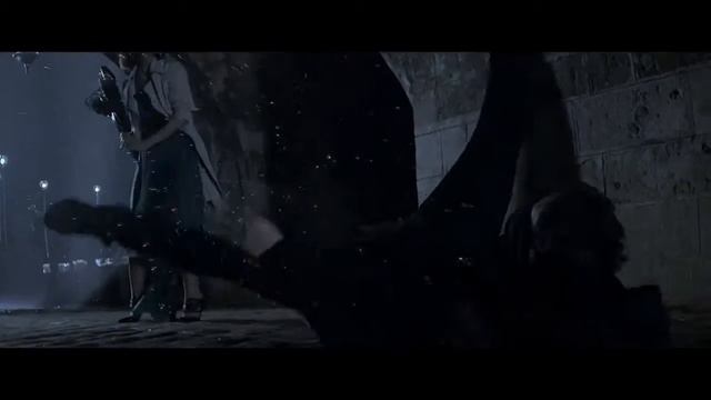 Preview Magazine - Liz Uy's Stalker Caught On Camera "Umbrella" смотреть онлайн