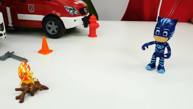 Герои в Масках и Фёдор спасают Алетт! - Новые игры битвы для мальчиков. Видео супергерои PJMasks