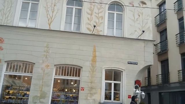 А вы были на самой узенькой улочке Старой Риги? смотреть онлайн