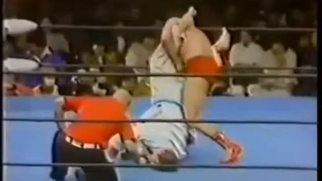 神永昭夫　VS　アントン・ヘーシンク　　　（64`東京五輪） смотреть онлайн