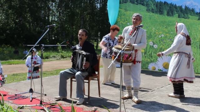 "Пеледыш пайрем" Киров область Мари-Ошаево (Вӱлеҥер) 15.06.13. - 3 смотреть онлайн