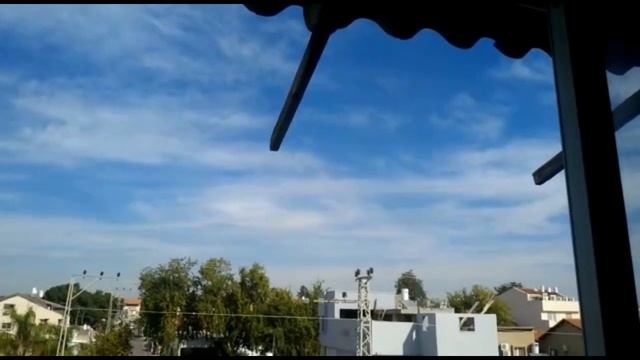עבמ מעל נתב"ג UFO ABOVE ISRAEL TLV AIRPORT смотреть онлайн