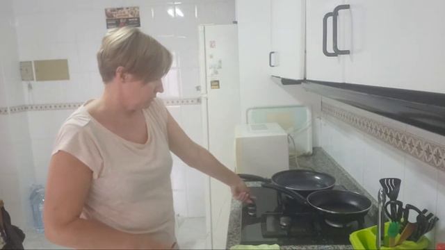 Жара.... готовлю драники из кабачка и картошки на завтрак #готовимдома смотреть онлайн