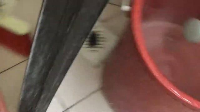 Sony SRS XB20 water test смотреть онлайн