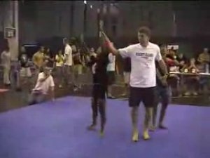 СХВАТКА ЖЕНЩИНЫ ПРОТИВ МУЖЧИНЫ «ММА»