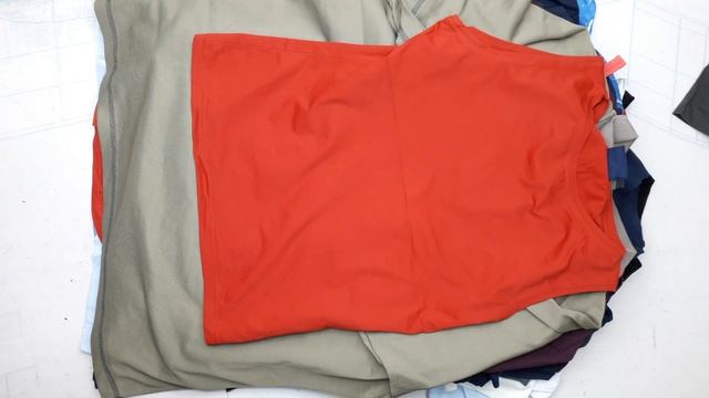 20389 Футболки муж/жен 86501 (cream/extra) 2 пак 24.7кг. по 11.55€/кг. 166шт. смотреть онлайн