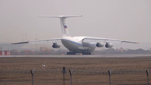 Ил-76 - Взлет из Шереметьево. смотреть онлайн