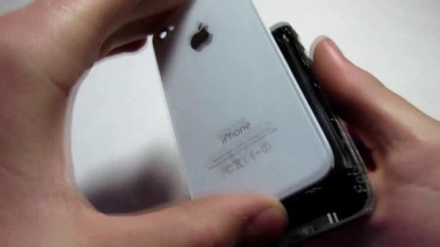 Как поменять крышку на iPhone 4/4s смотреть онлайн