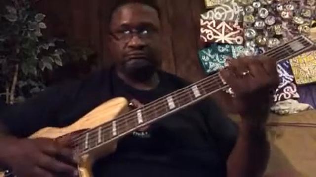 Ibanez TMB-605. Slap with active boost смотреть онлайн