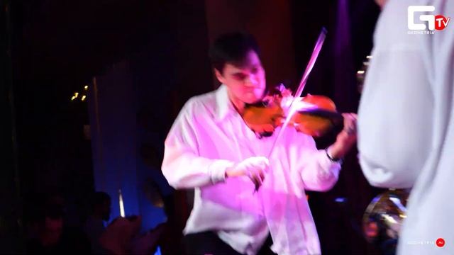 РЕСТОРАН "МАГАДАН" / OFFBEAT ORCHESTRA (Москва) смотреть онлайн