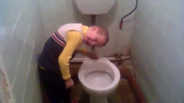 Помыл голову, очень быстро смотреть онлайн