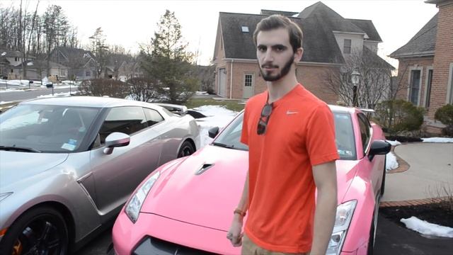 Epic Meet: 4x GTRs, Aston Martin V12 Vantage & Audi R8! смотреть онлайн