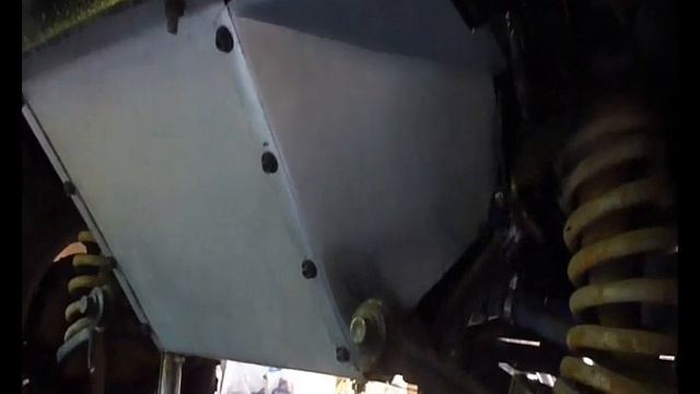 Самодельная защита картера двигателя. Нива 21312 ( крокодил ) 34# смотреть онлайн