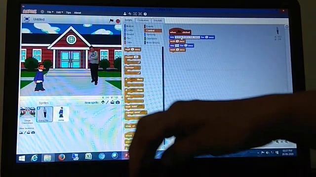 Creating a comic strip in Scratch смотреть онлайн