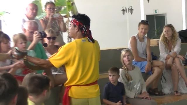 Змеиное шоу. Ядовитые кобры. The snake show. Venomous cobras. смотреть онлайн