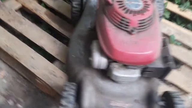 Бензиновая газонокосилка Honda HRG