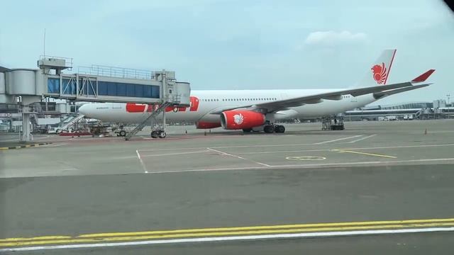 BATIK AIR JAKARTA KE SINGAPURA? WORTH IT ATAU NGGAK? смотреть онлайн