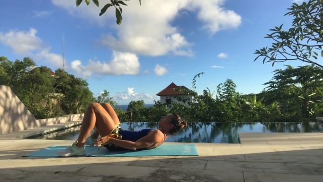 Анна Цукур. Качаем пресс, делаем рельеф. смотреть онлайн