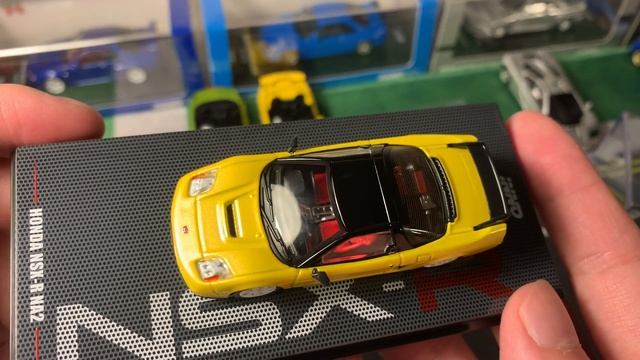 INNO64 1:64 Honda NSX-R (NA2) Yellow смотреть онлайн