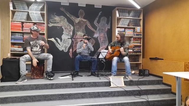 Поджемовали в библиотеке с. Зеленец с музыкантами из г. Сыктывкар. Акустическая программа :) смотреть онлайн