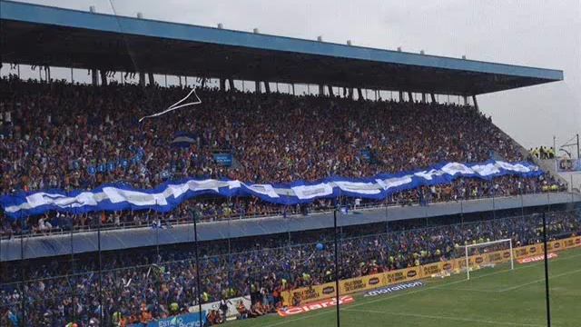 Tango 14 - Borracho en la Tribuna(EMELEC) смотреть онлайн