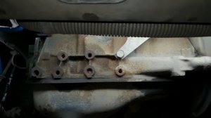 Lada Kalina удаление обломанных болтов крепления передней подушки