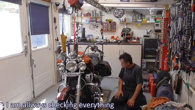 KAWASAKI VULCAN [1988] OIL CHANGE IS THIS YOU YOU DO IT..? IF NOT watch me TEACH you how to do it👨 смотреть онлайн